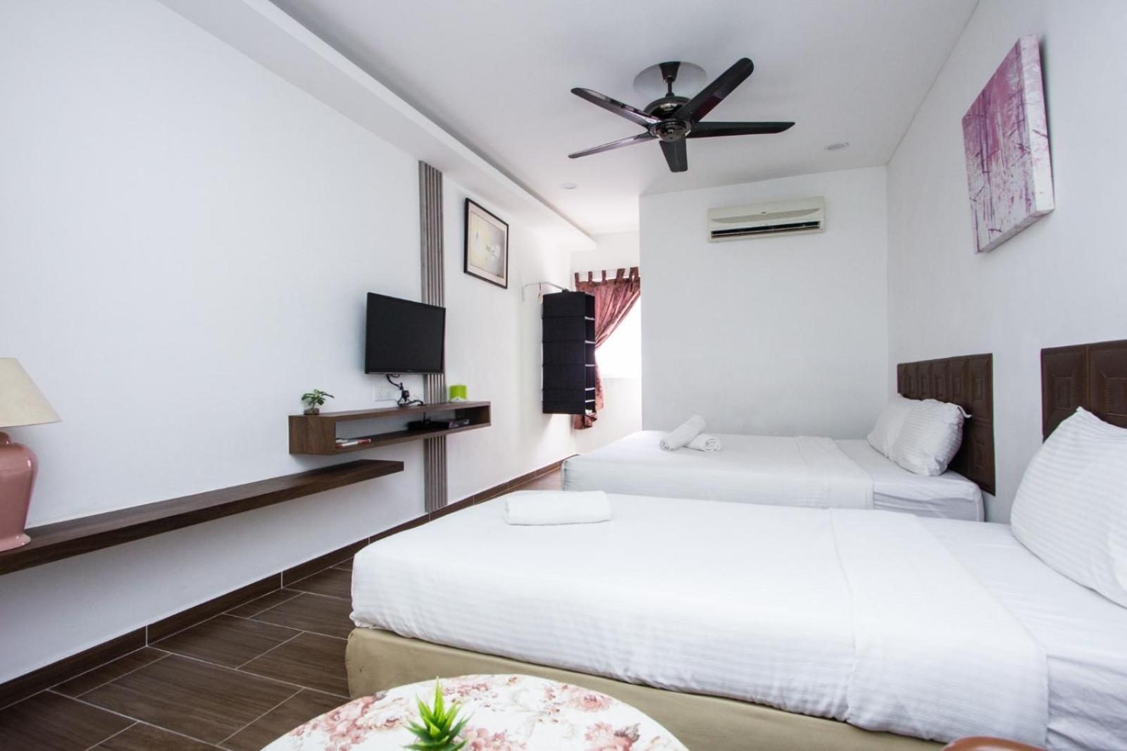 Nautilus Bay Home Inn George Town Bagian luar foto