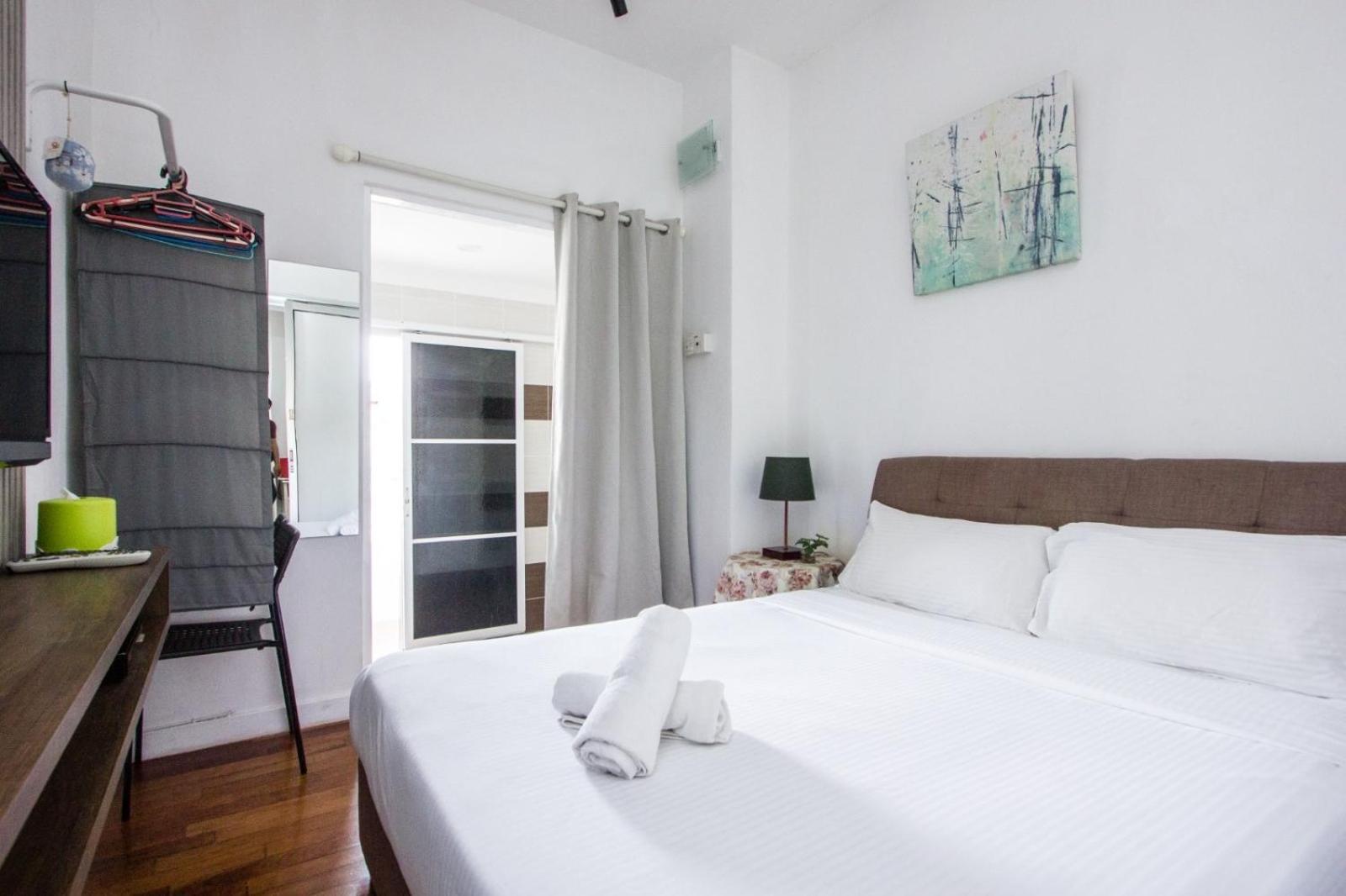 Nautilus Bay Home Inn George Town Bagian luar foto