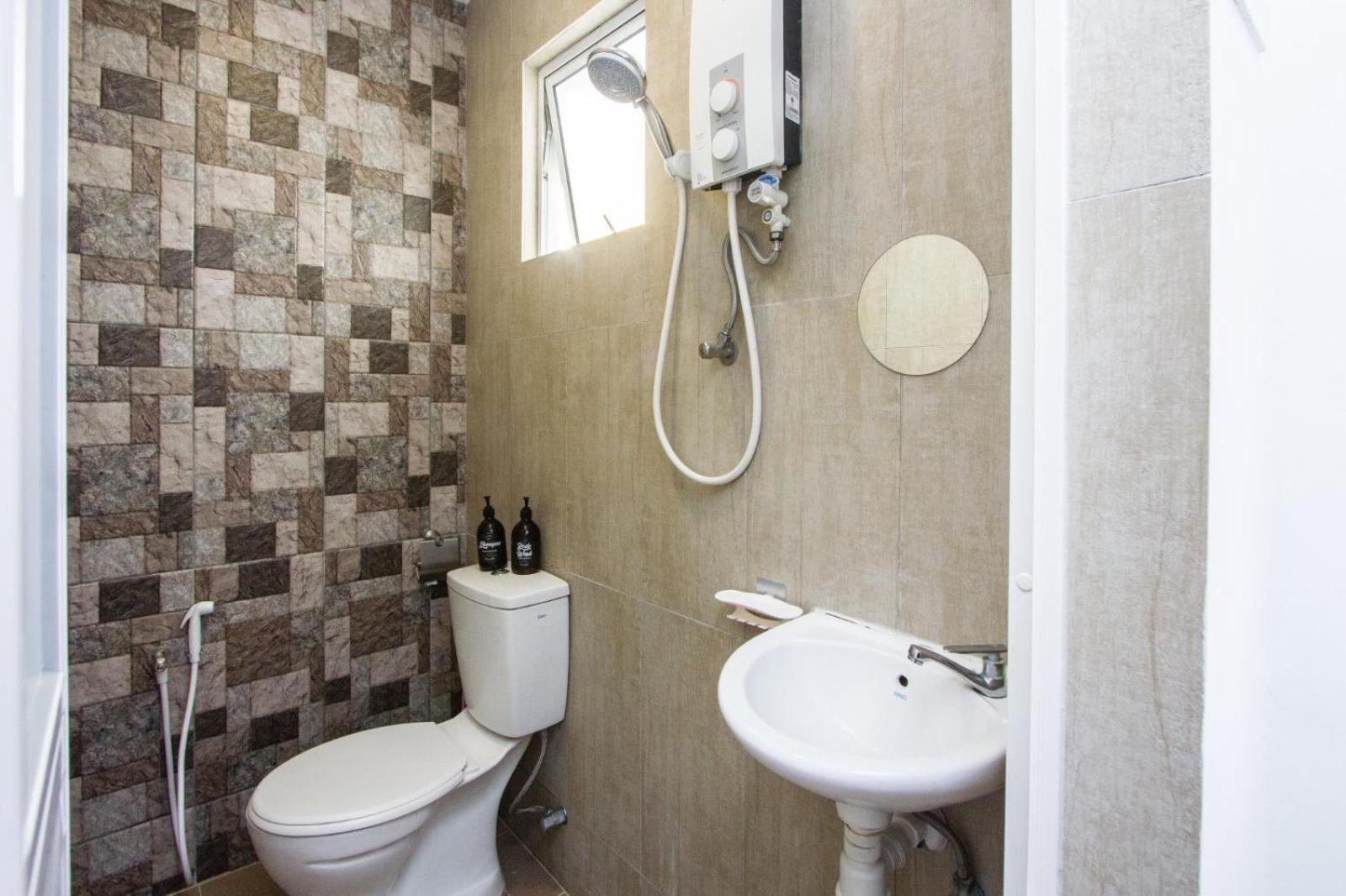 Nautilus Bay Home Inn George Town Bagian luar foto