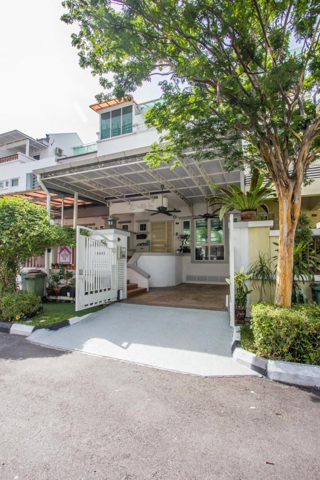 Nautilus Bay Home Inn George Town Bagian luar foto