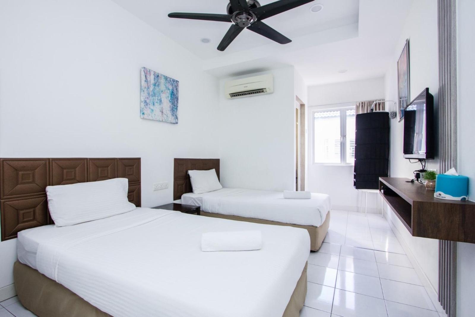 Nautilus Bay Home Inn George Town Bagian luar foto
