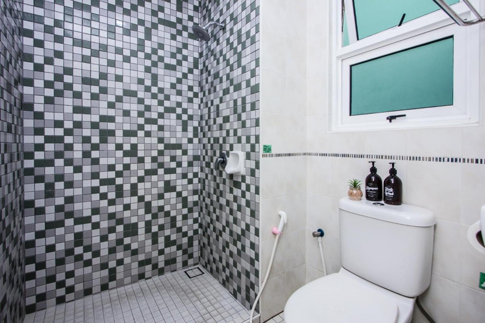 Nautilus Bay Home Inn George Town Bagian luar foto